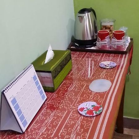 Jazepuri - Jaze 1 Daire Kuching Dış mekan fotoğraf