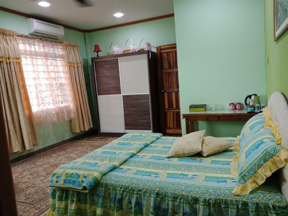 Jazepuri - Jaze 1 Daire Kuching Dış mekan fotoğraf