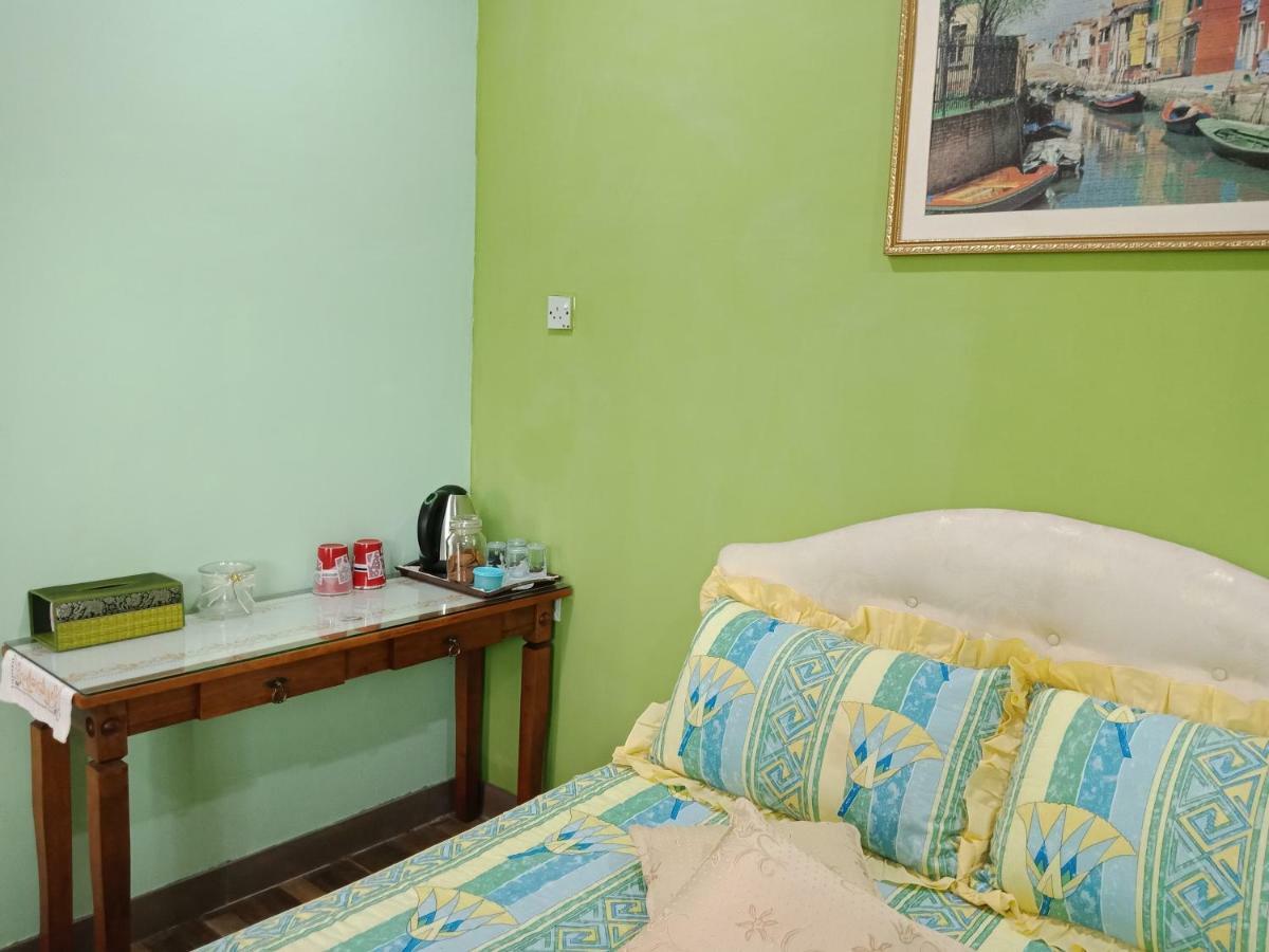 Jazepuri - Jaze 1 Daire Kuching Dış mekan fotoğraf